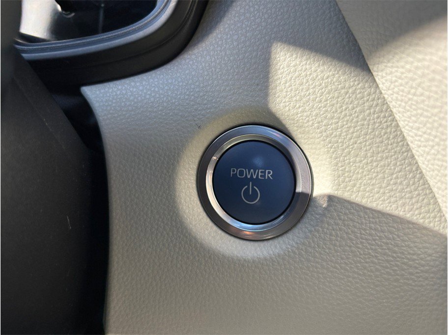 Used 2020 Toyota Corolla LE FWD image 23