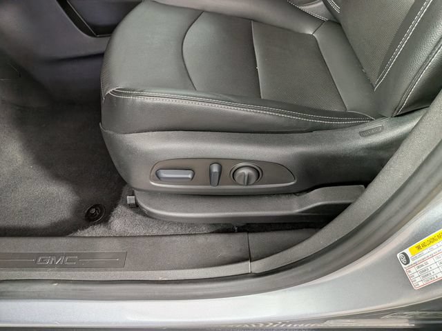 Used 2023 GMC Terrain SLT w/ Elevation Edition AWD/4WD image 16