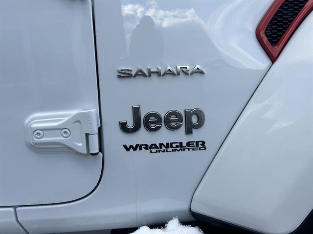 Used 2018 Jeep Wrangler Unlimited Sahara w/ LED Lighting Group image 39