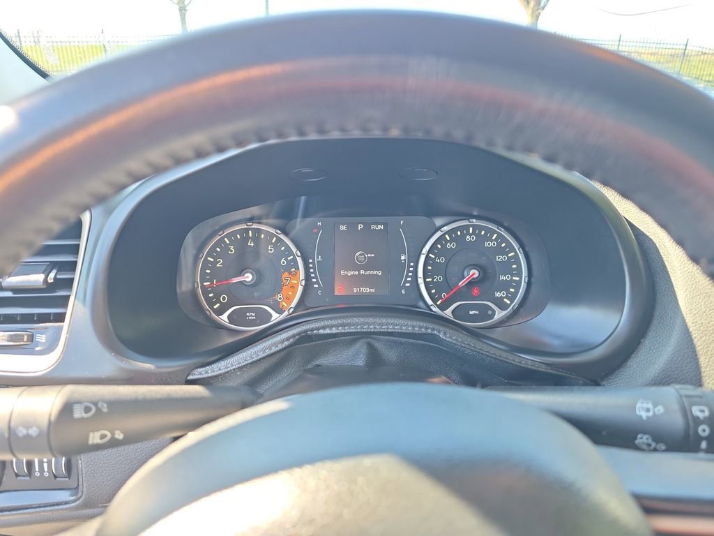 Used 2017 Jeep Renegade Latitude image 15