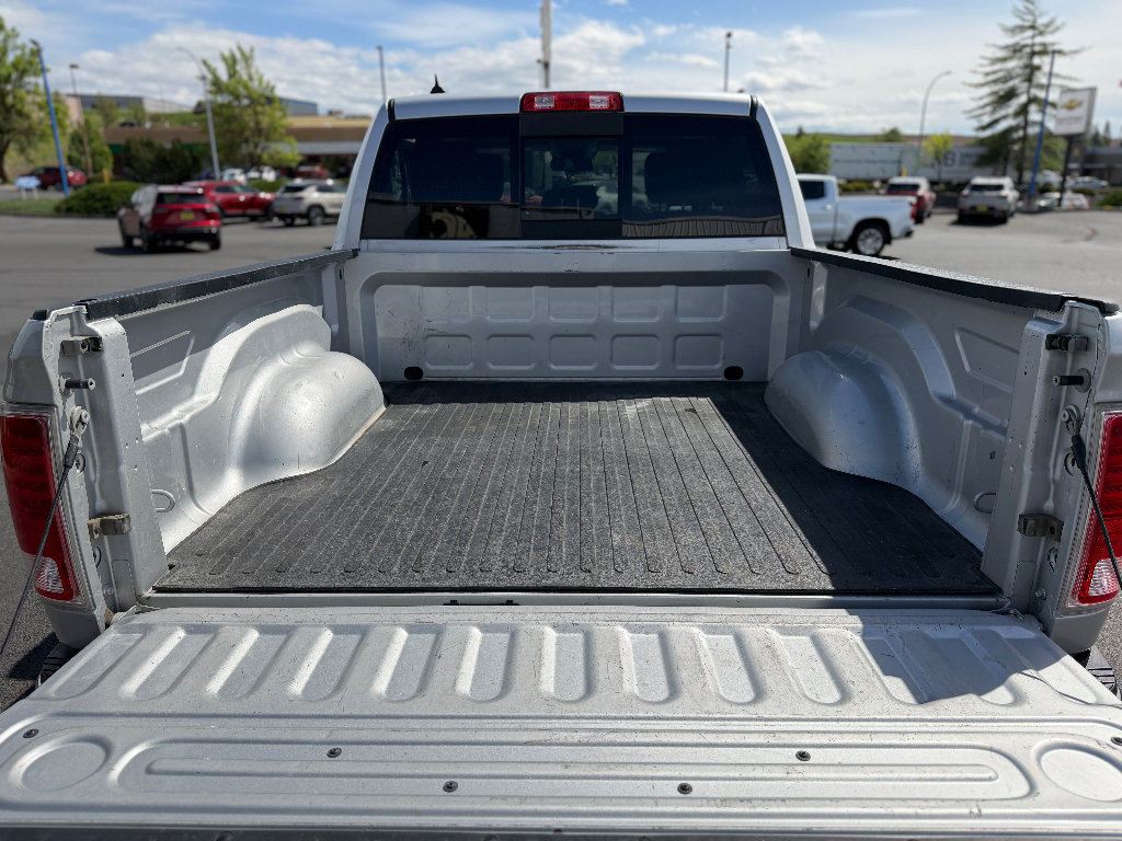 Used 2017 RAM 1500 Laramie w/ Convenience Group AWD/4WD image 21