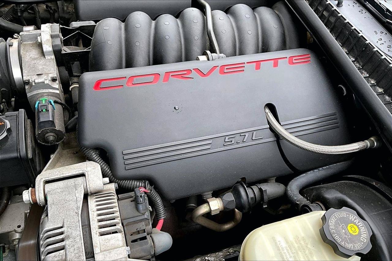 Used 1999 Chevrolet Corvette Convertible w/ Memory Pkg RWD image 29