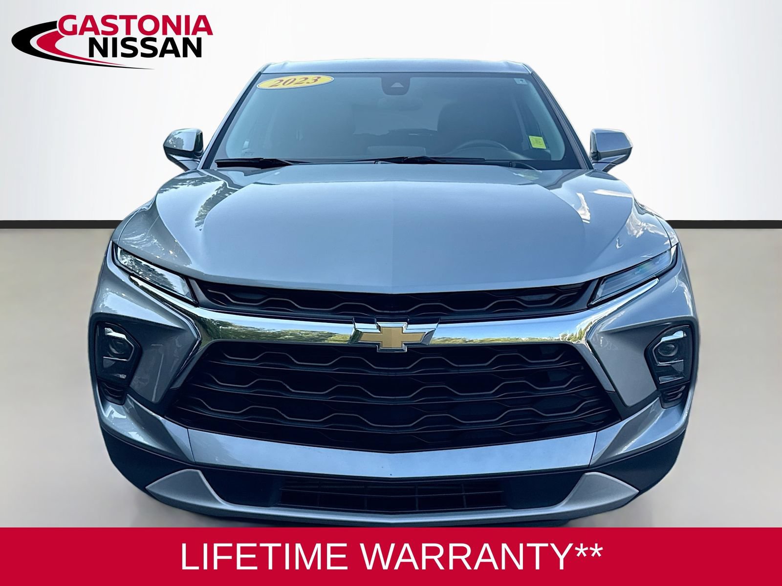 Used 2023 Chevrolet Blazer LT w/ Driver Confidence Package FWD image 2