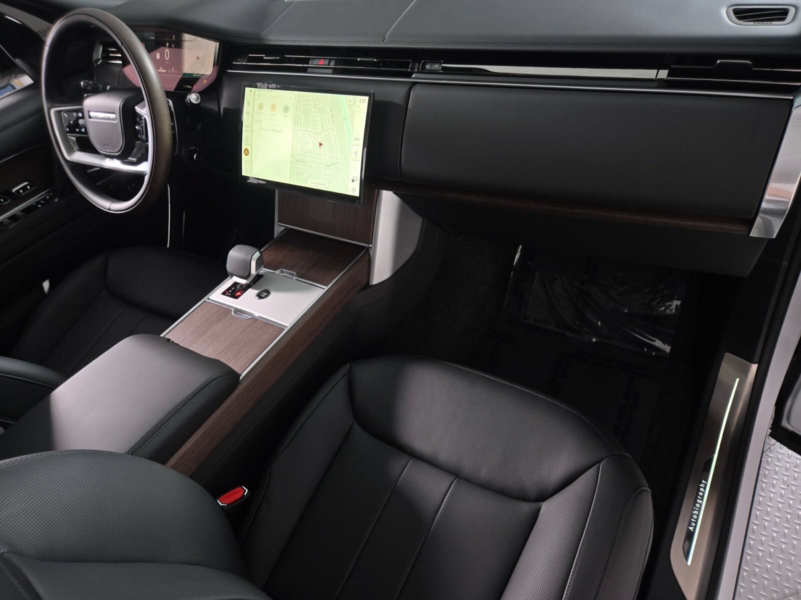 New 2026 Land Rover Range Rover Long Wheelbase Autobiography AWD/4WD image 19