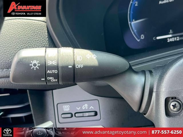 Used 2024 Toyota Grand Highlander AWD image 27