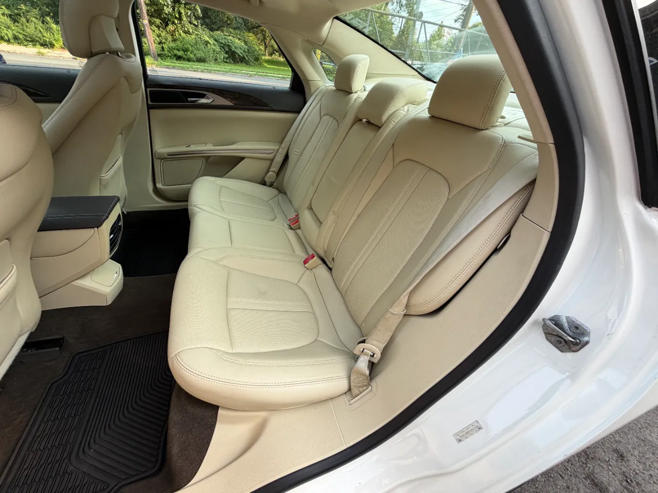 Used 2013 Lincoln MKZ FWD image 27