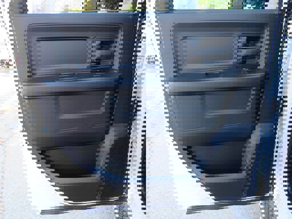 New 2024 RAM 3500 Tradesman w/ Chrome Appearance Group image 33