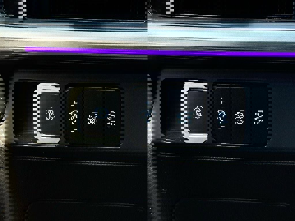 Used 2025 Hyundai Santa Fe Limited image 19