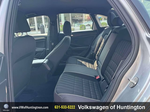 Certified 2022 Volkswagen Jetta Sport FWD image 12
