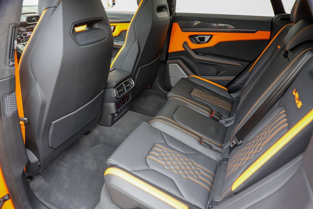 Used 2024 Lamborghini Urus S AWD/4WD image 54
