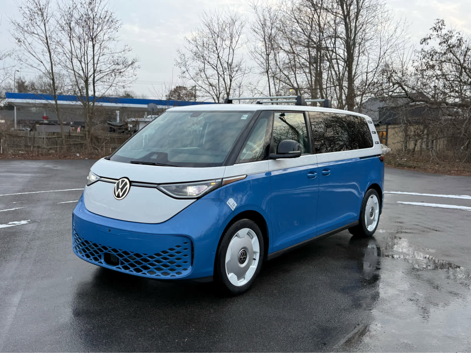 New 2025 Volkswagen ID. Buzz 1st Edition AWD/4WD image 3