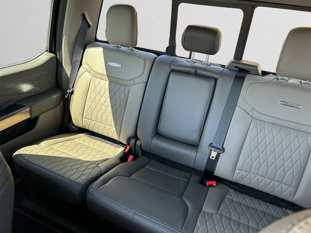 Used 2026 Ford F450 Platinum AWD/4WD image 5