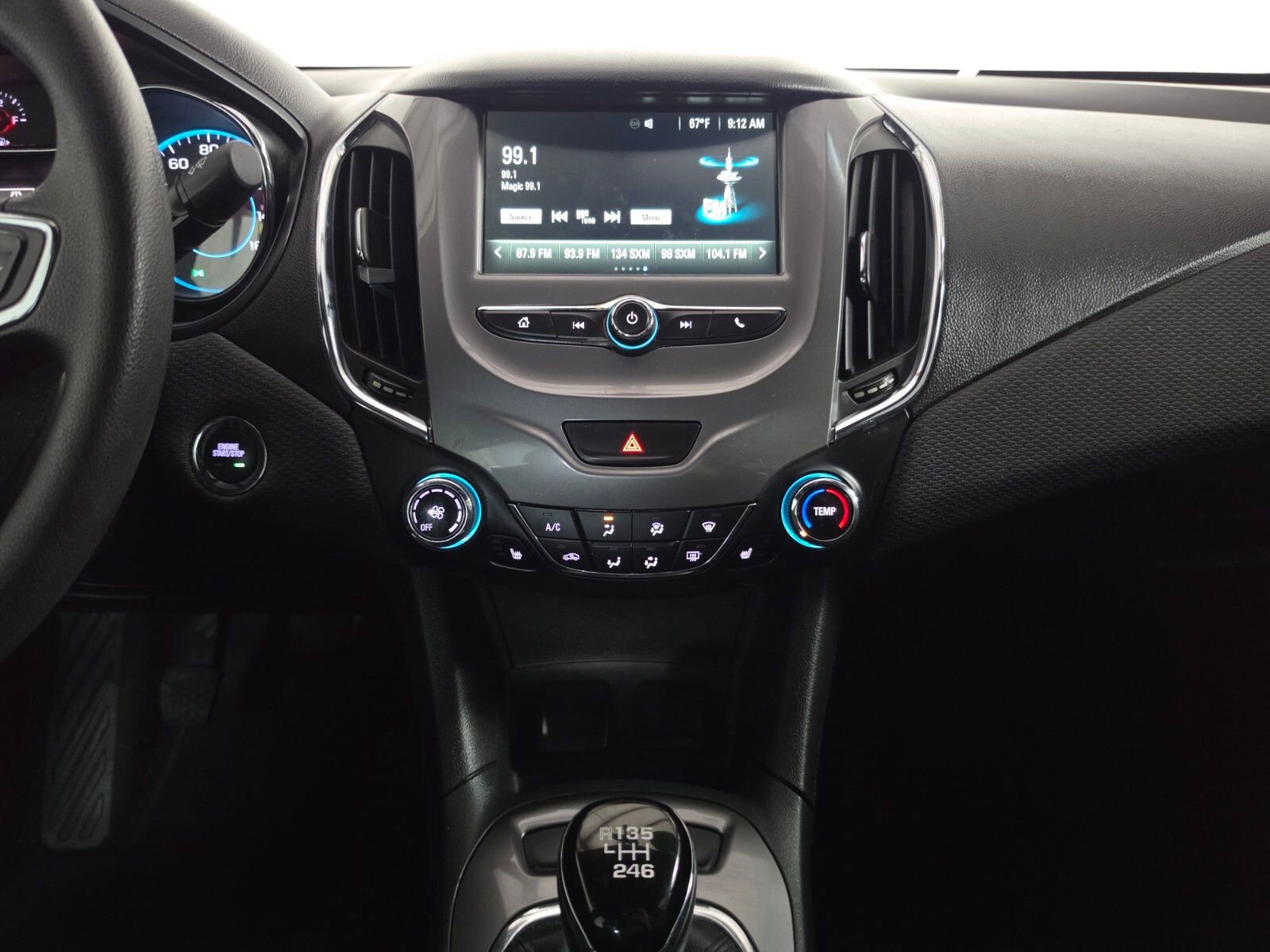 Used 2016 Chevrolet Cruze LT w/ Convenience Package FWD image 28