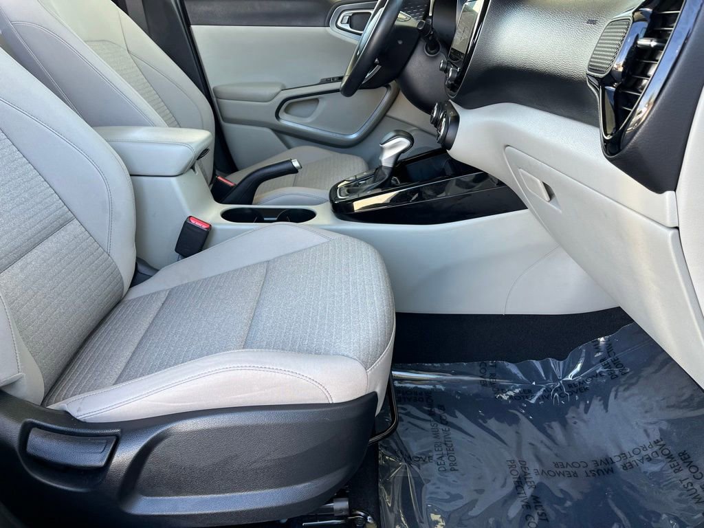 Used 2023 Kia Soul EX FWD image 25