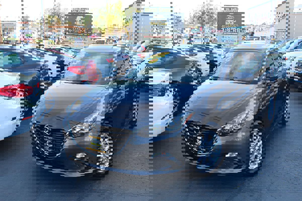 Used 2014 MAZDA MAZDA3 i Grand Touring image 38