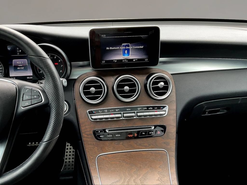 Used 2019 Mercedes-Benz GLC 300 4MATIC image 9