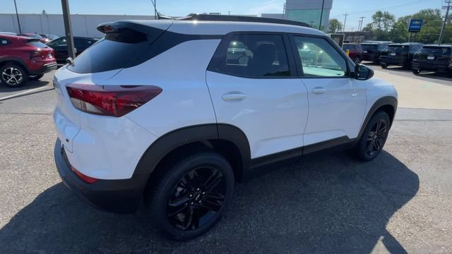 New 2026 Chevrolet TrailBlazer LT w/ Convenience Package AWD/4WD image 2