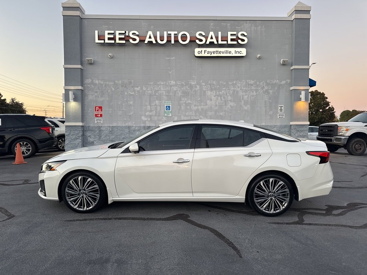 Used 2023 Nissan Altima 2.5 SL image 4