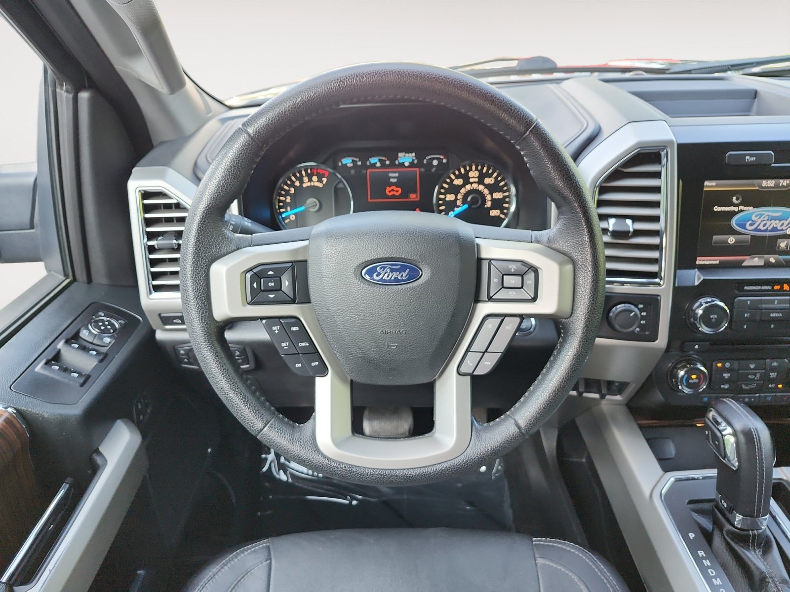 Used 2015 Ford F150 Lariat AWD/4WD image 12