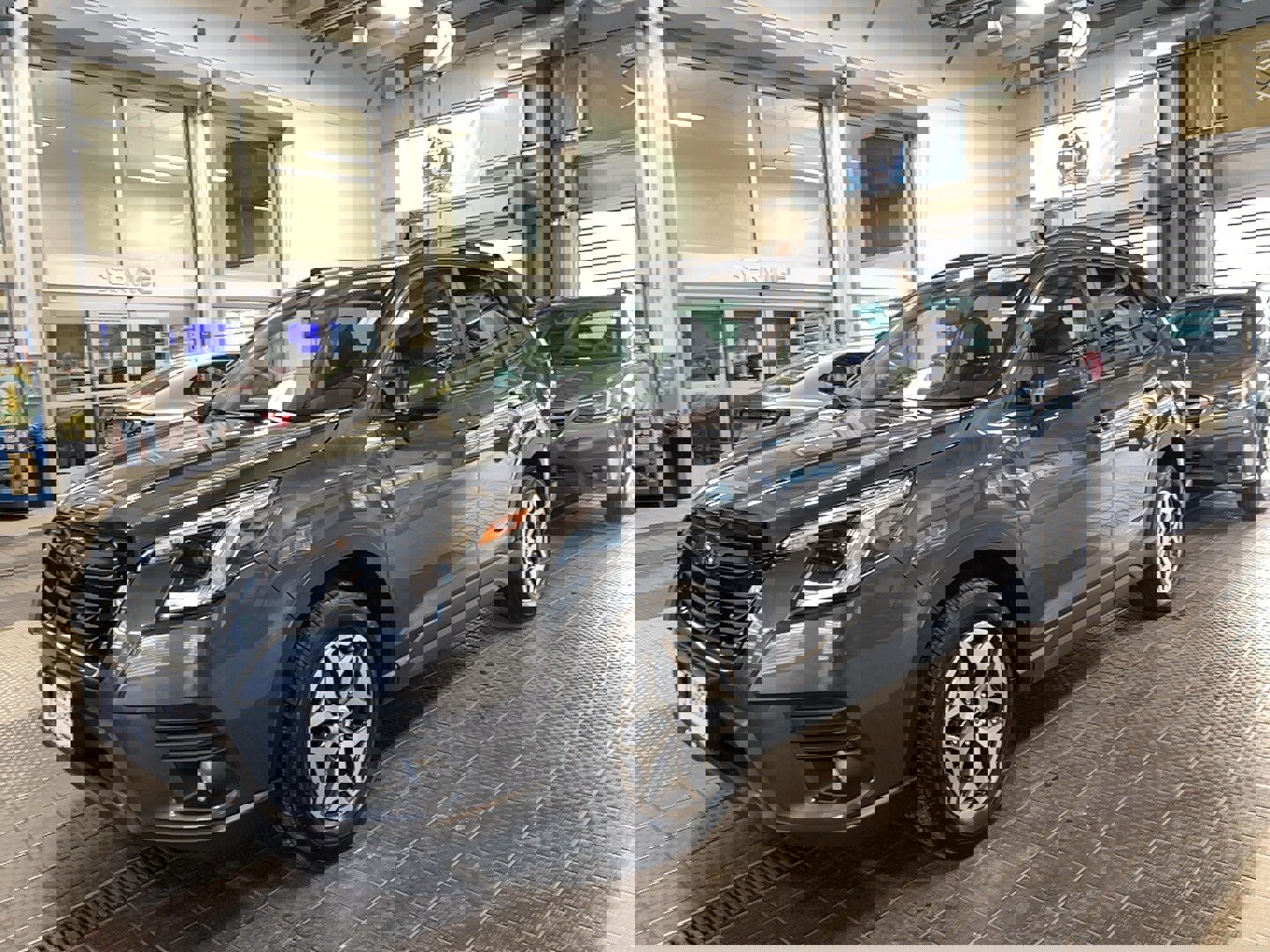 Used 2023 Subaru Forester Premium image 3