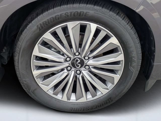 Used 2025 INFINITI QX80 Luxe AWD/4WD image 11