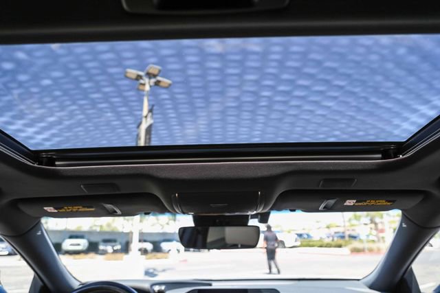Used 2022 Lexus LS 500 w/ Accessory Package (Z1) image 19