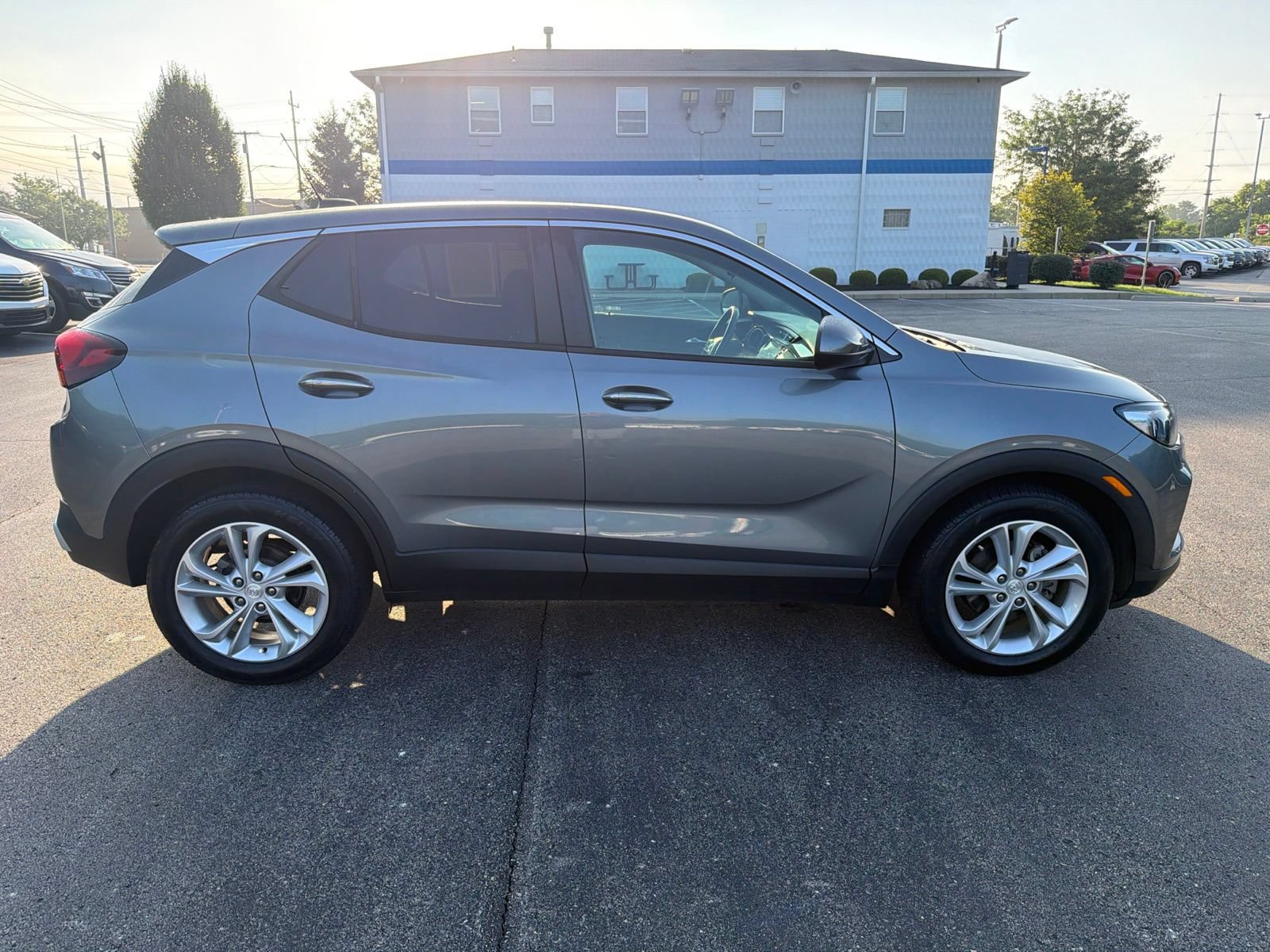 Used 2020 Buick Encore GX Preferred w/ Cold Weather Comfort Package FWD image 6