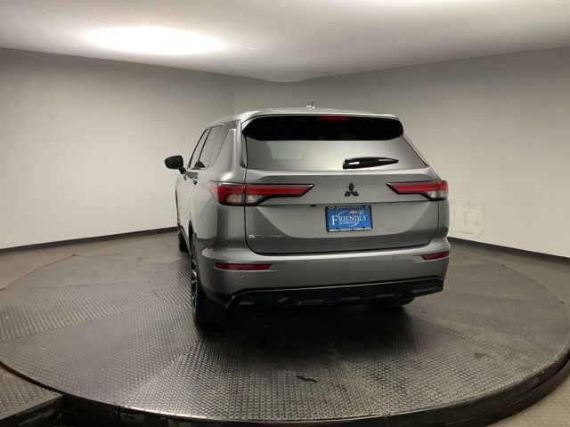 Used 2023 Mitsubishi Outlander SEL image 5
