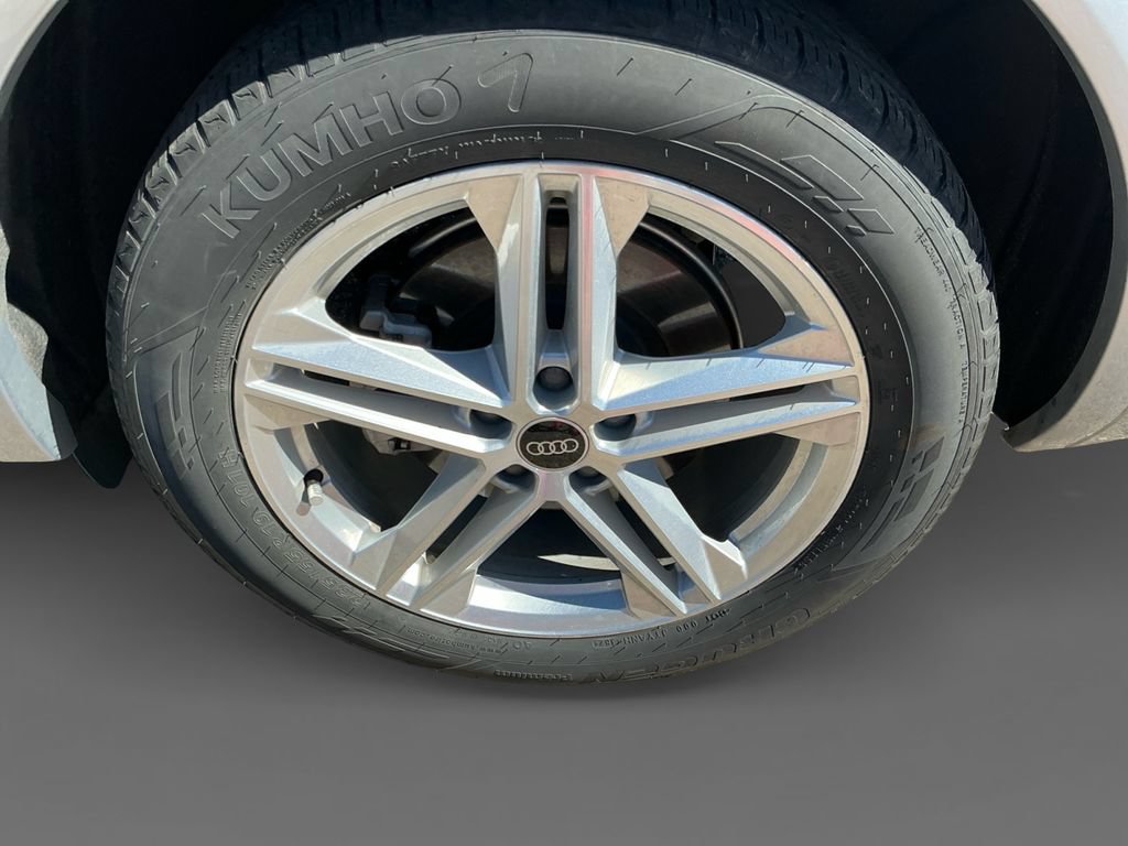 Used 2025 Audi Q5 e Premium AWD/4WD image 14