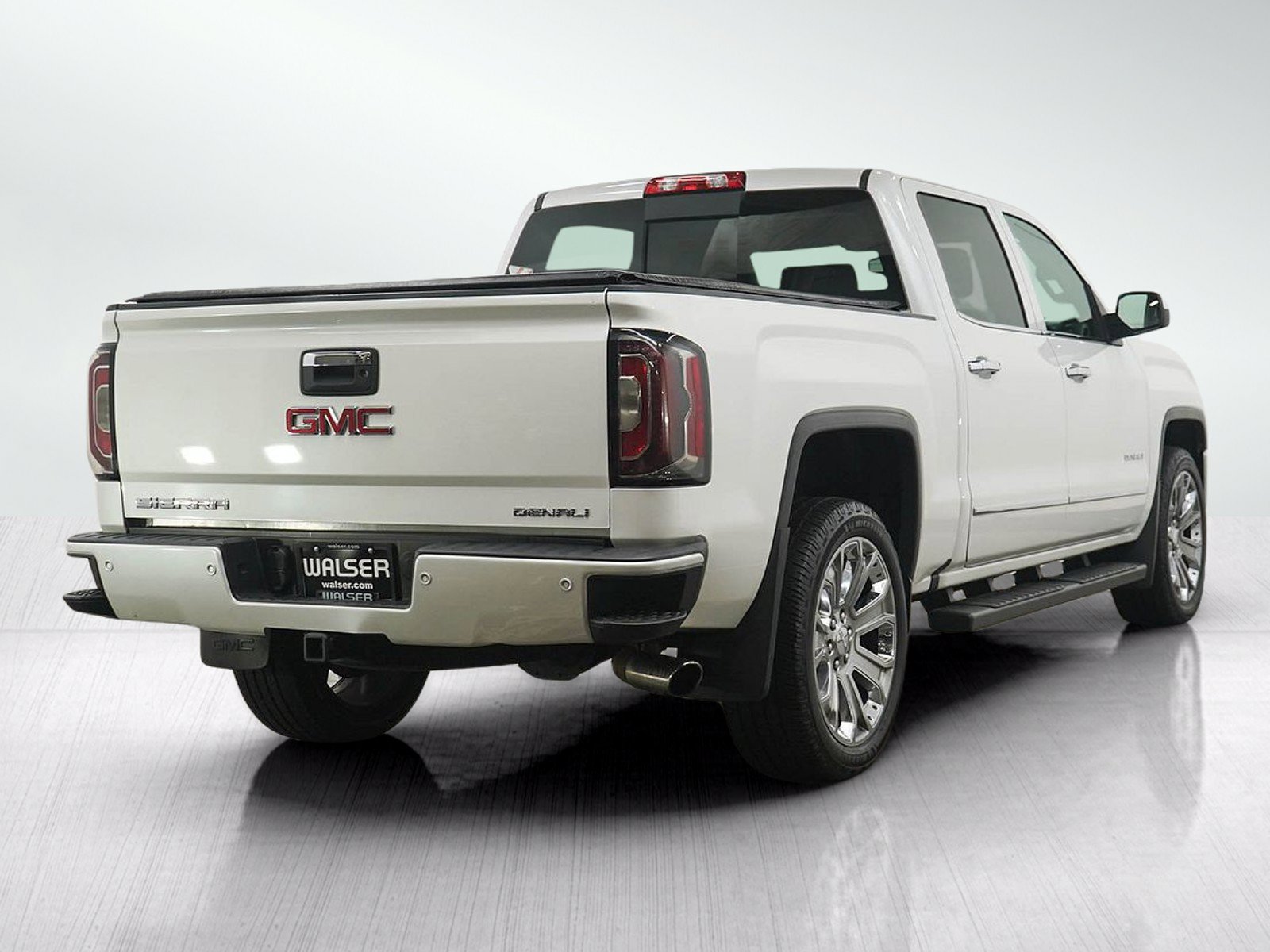 Used 2018 GMC Sierra 1500 Denali w/ Denali Ultimate Package AWD/4WD image 5