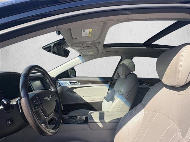 Used 2018 Genesis G80 3.8 w/ Option Group 02 image 13