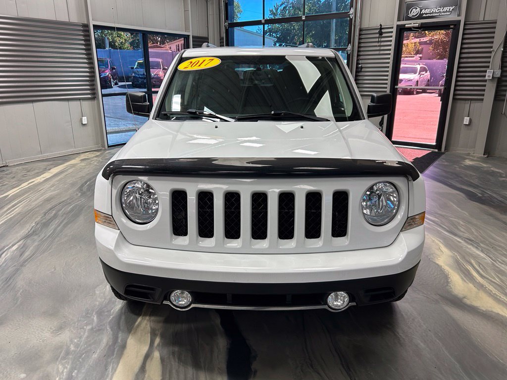 Used 2017 Jeep Patriot High Altitude AWD/4WD image 38