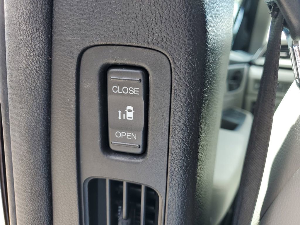 Used 2018 Honda Odyssey EX-L image 18