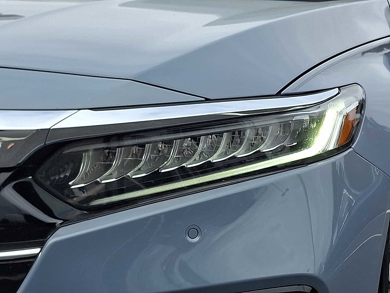 Used 2022 Honda Accord Touring image 9