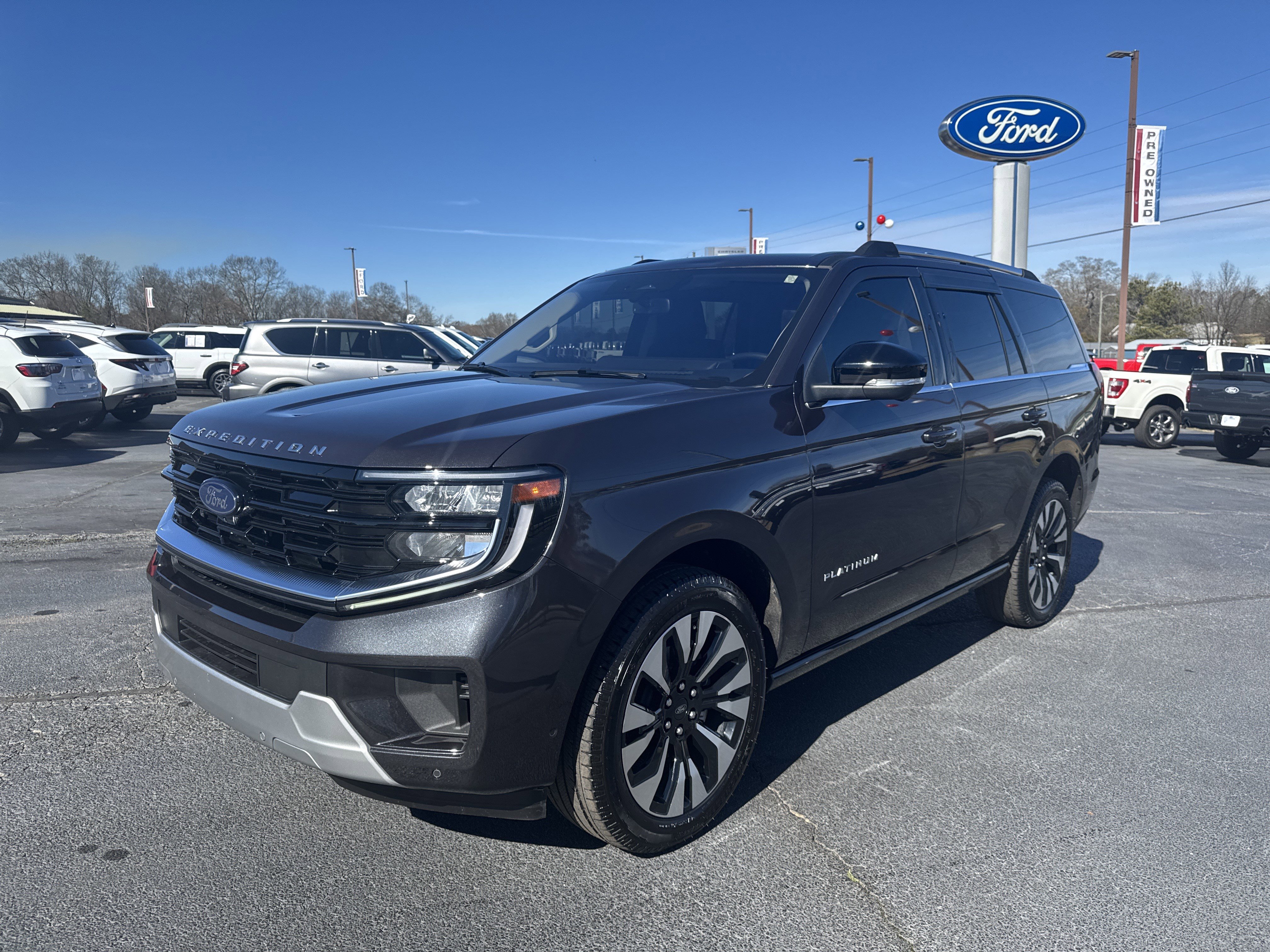 Certified 2025 Ford Expedition Platinum w/ Driver's Package video 2