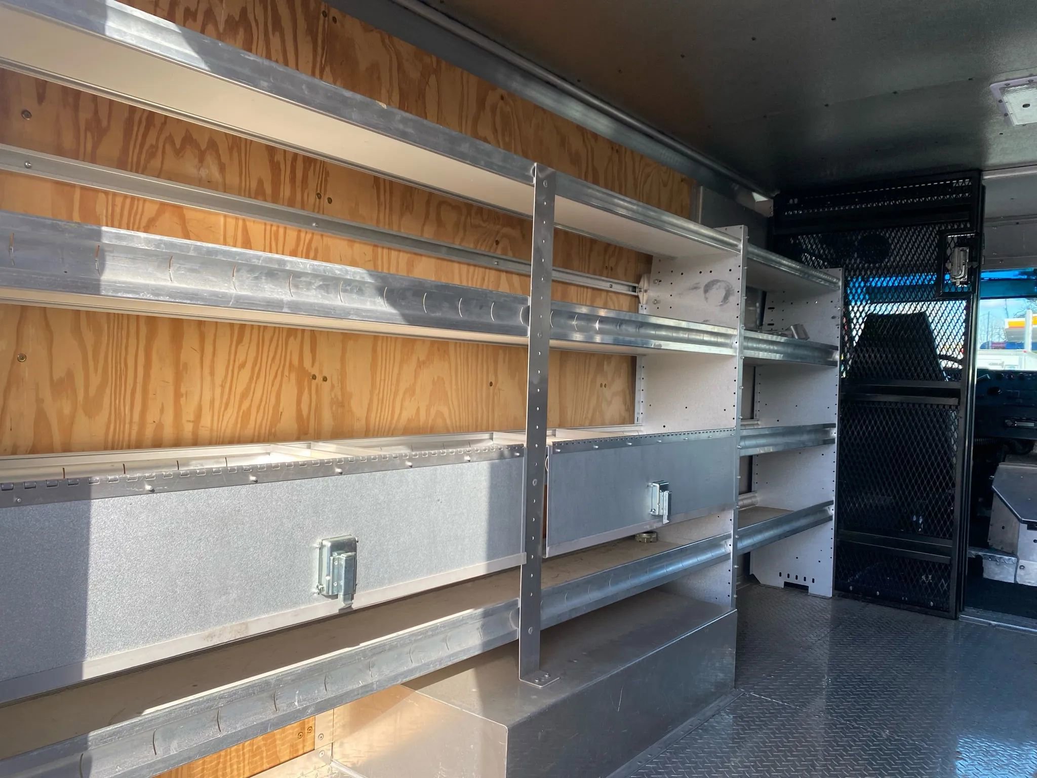 Used 2014 Ford E-350 and Econoline 350 Super Duty w/ A/C Prep Package RWD image 20