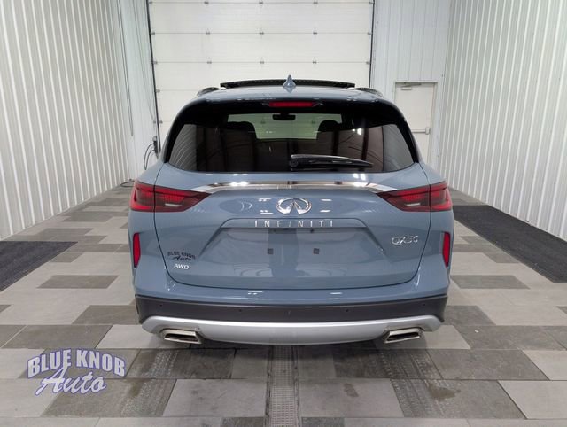 Used 2023 INFINITI QX50 Luxe AWD/4WD image 3