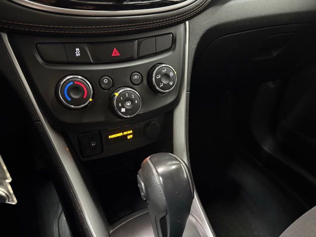 Used 2022 Chevrolet Trax LS w/ Tint and Cruise Package image 19