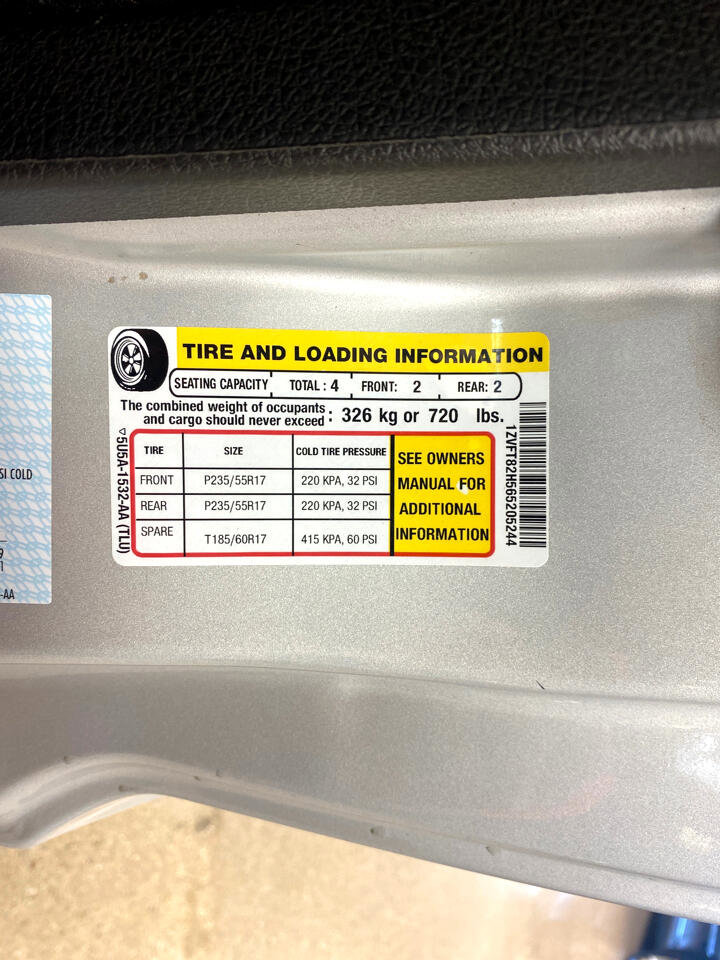 Used 2006 Ford Mustang GT RWD image 30