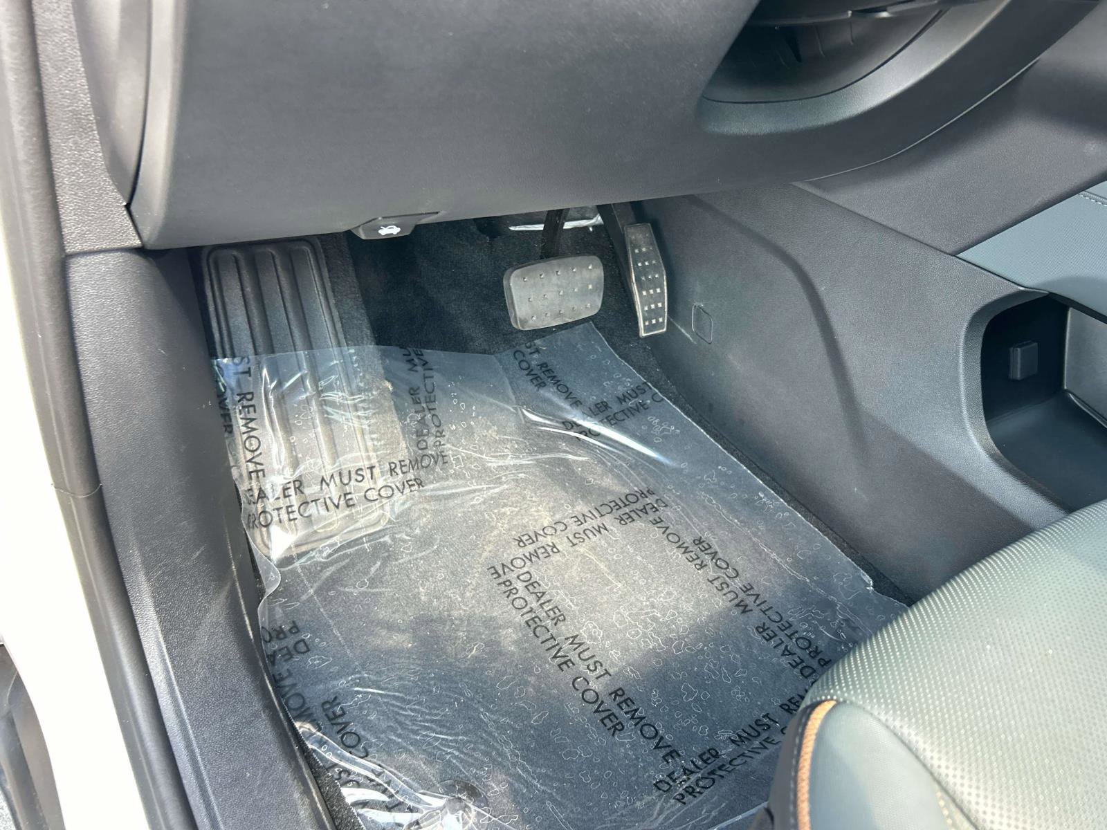 Certified 2024 GMC Acadia AT4 w/ Luxury Package image 32