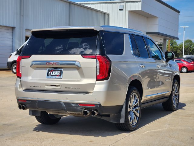 Used 2022 GMC Yukon Denali w/ Advanced Technology Package AWD/4WD image 7