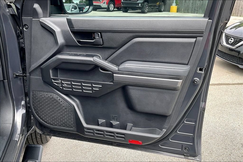 Used 2025 Toyota Tacoma SR5 RWD image 21
