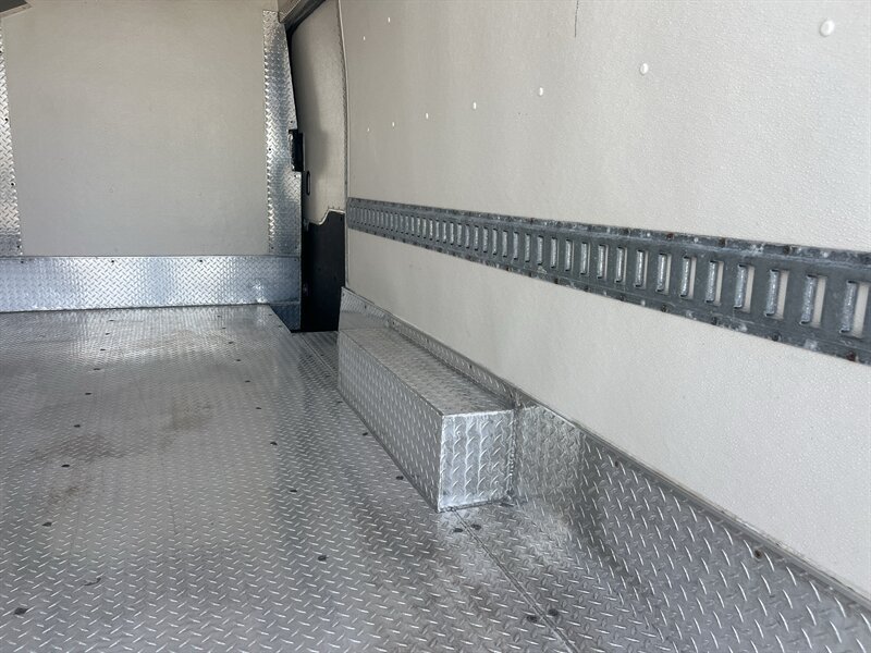 Used 2022 Ford Transit 250 148 High Roof Extended RWD image 18