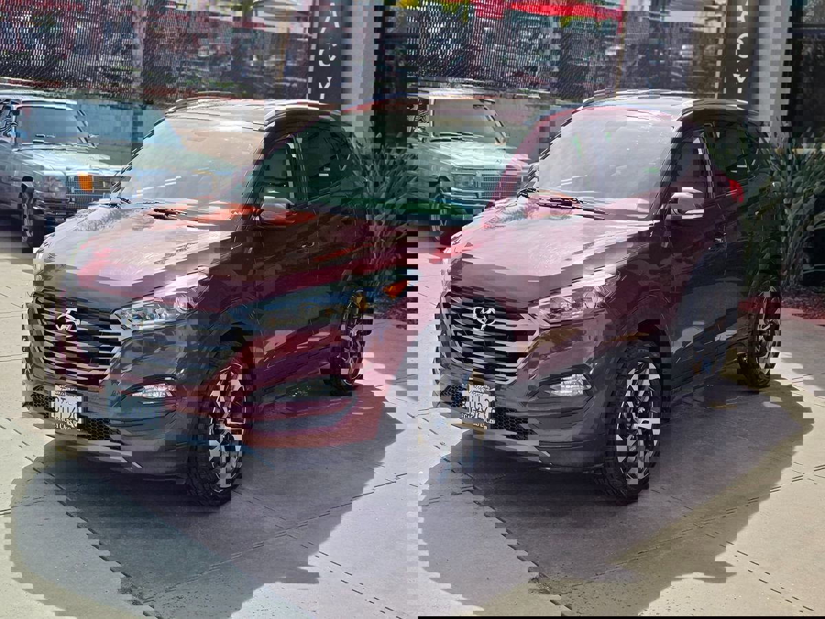 Used 2016 Hyundai Tucson Sport image 7