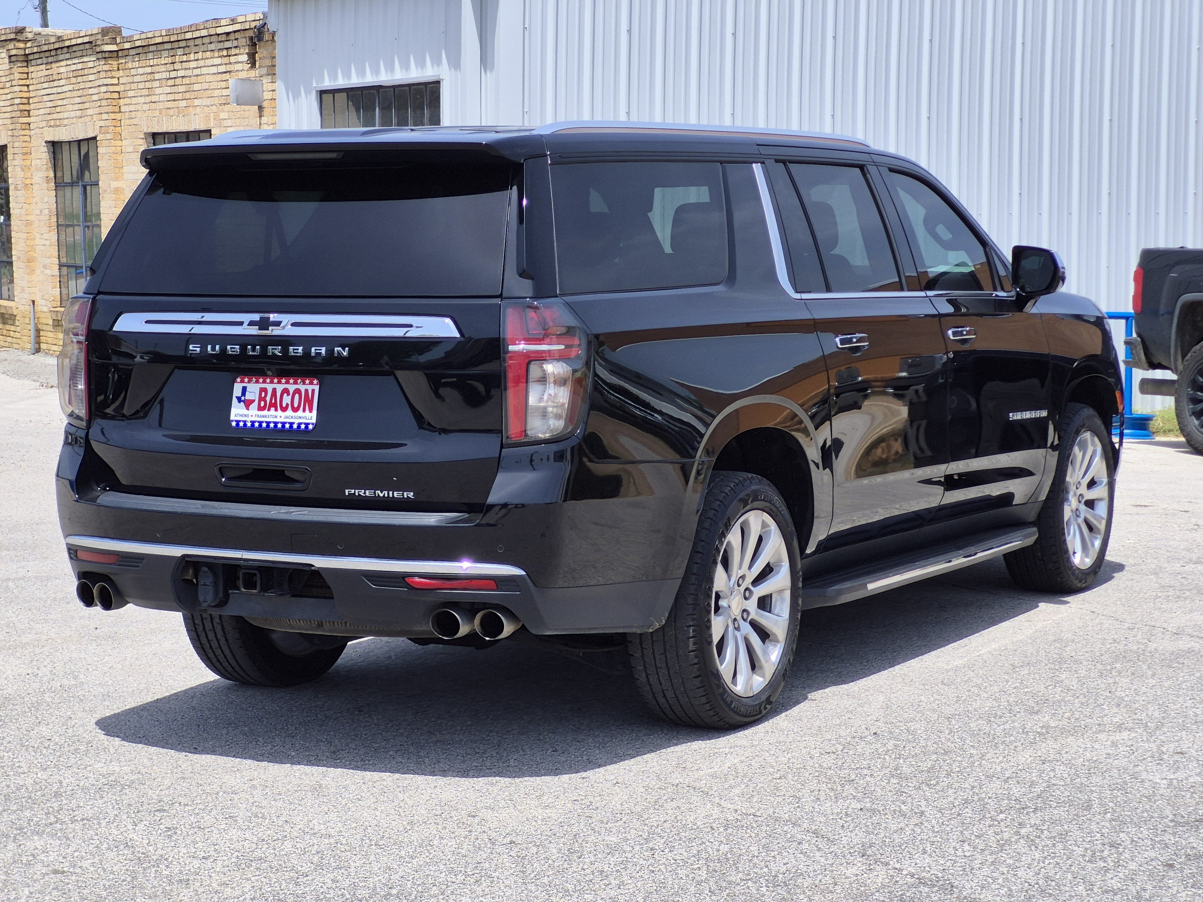 Used 2022 Chevrolet Suburban Premier w/ Max Trailering Package AWD/4WD image 6