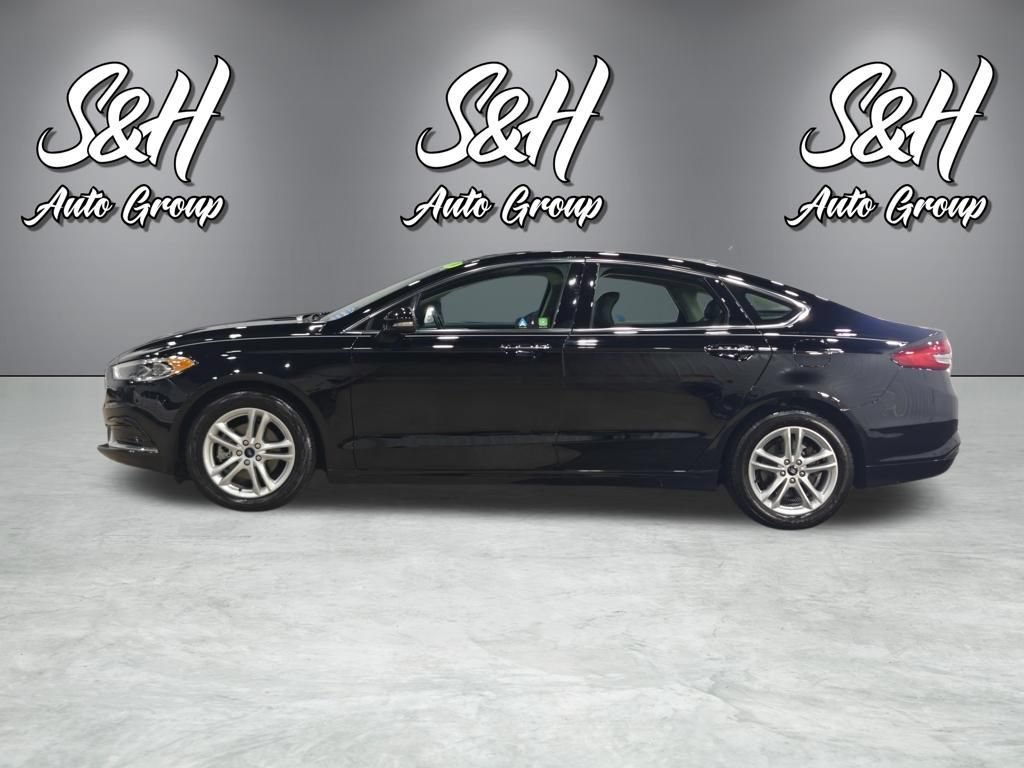 Used 2018 Ford Fusion SE w/ Fusion SE Technology Package FWD image 17