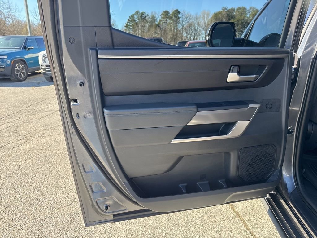 Used 2022 Toyota Tundra SR5 w/ SR5 Convenience Package image 26