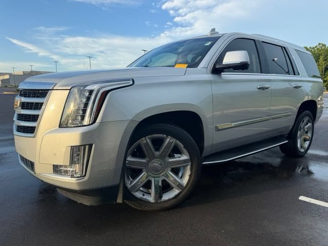 Used 2016 Cadillac Escalade Premium RWD image 16