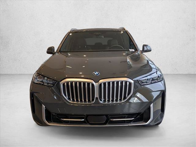 New 2026 BMW X5 xDrive50e image 5