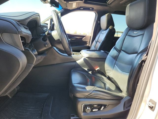 Used 2019 Cadillac Escalade Platinum image 9